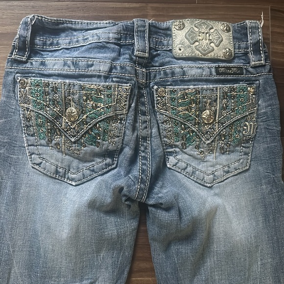 size 25 miss me jeans. - Picture 3 of 4